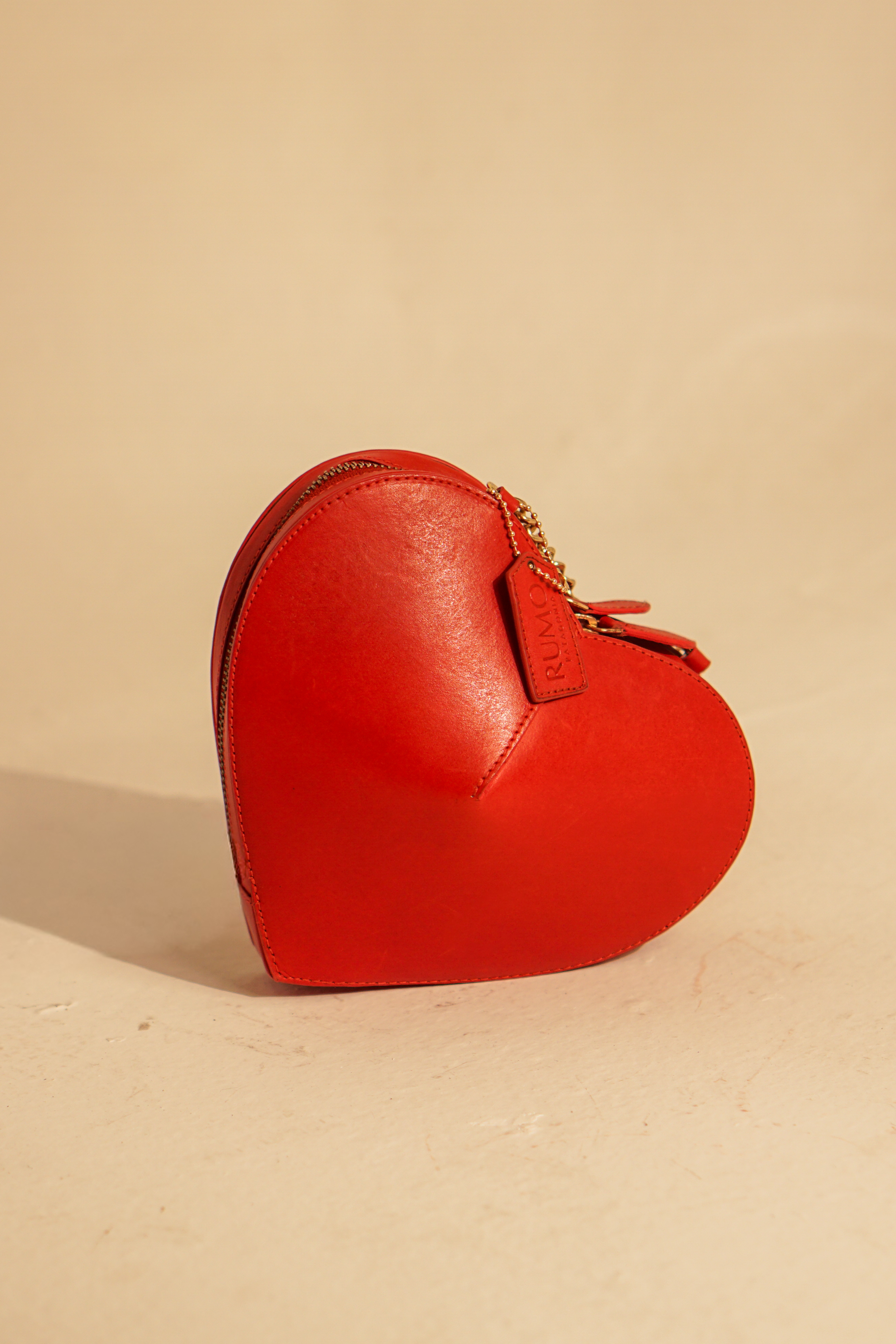 The Lover Girl β Lucky Red